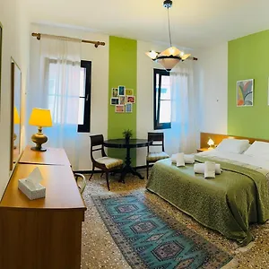 grimaldi-apartments-san-marco-castello.hotelslidodijesolo.com/